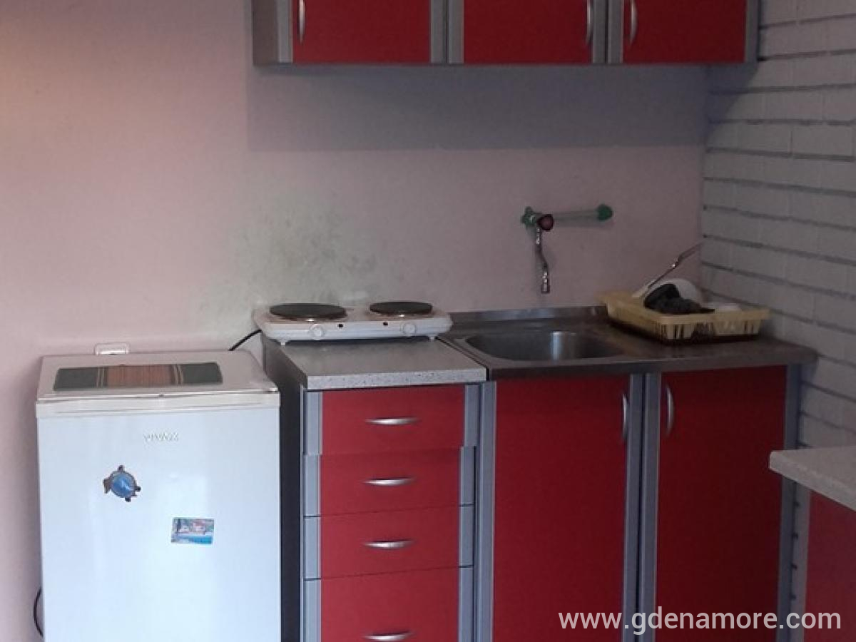 Apartmani Danka, privatni smeštaj u mestu Sutomore, Crna Gora