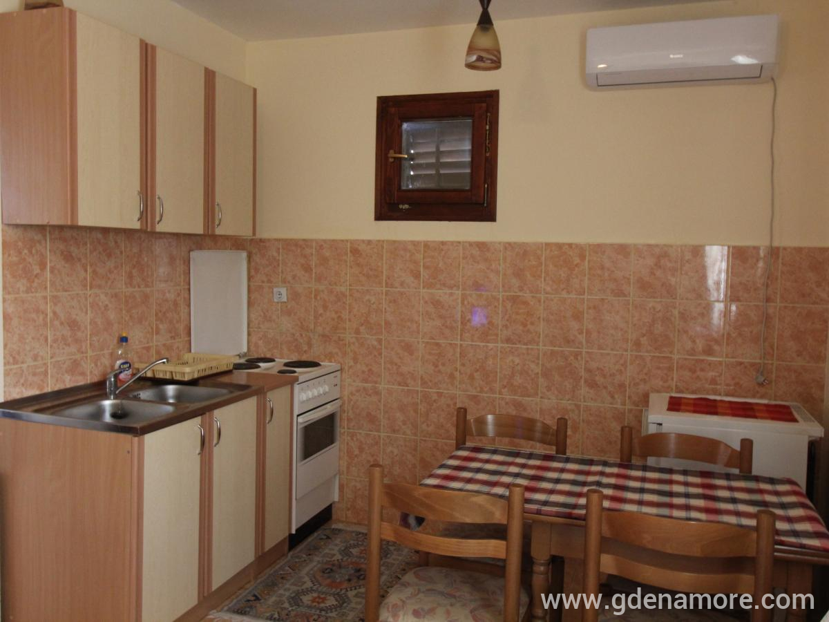 Apartmani Danka, privatni smeštaj u mestu Sutomore, Crna Gora - IMG_0957